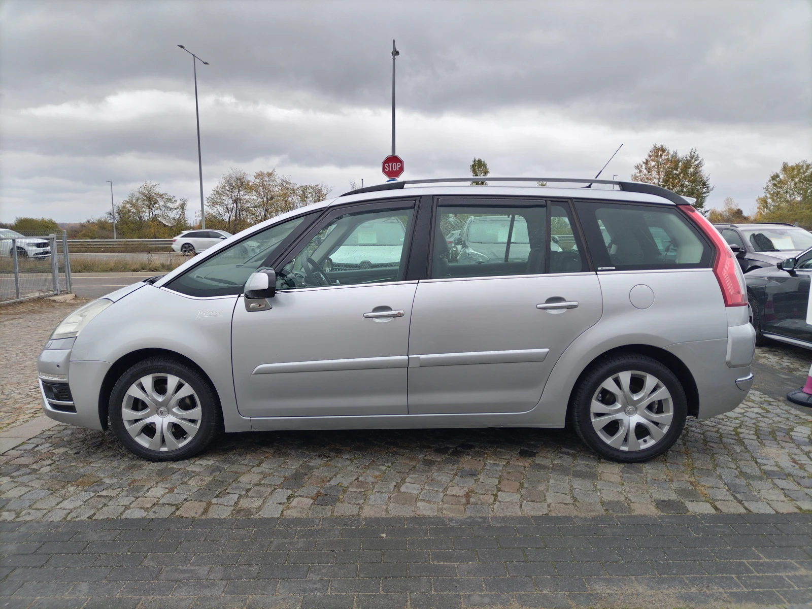 Citroen C4 Picasso 2.0 HDI/163 к.с/EXECUTIVE - изображение 4