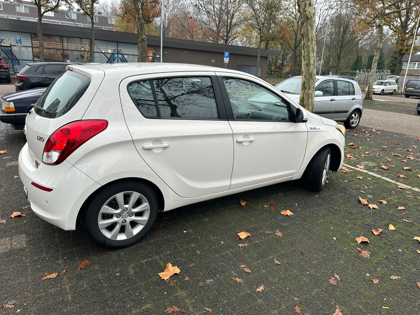 Hyundai I20 Bluedrive + CarPlay  - изображение 10