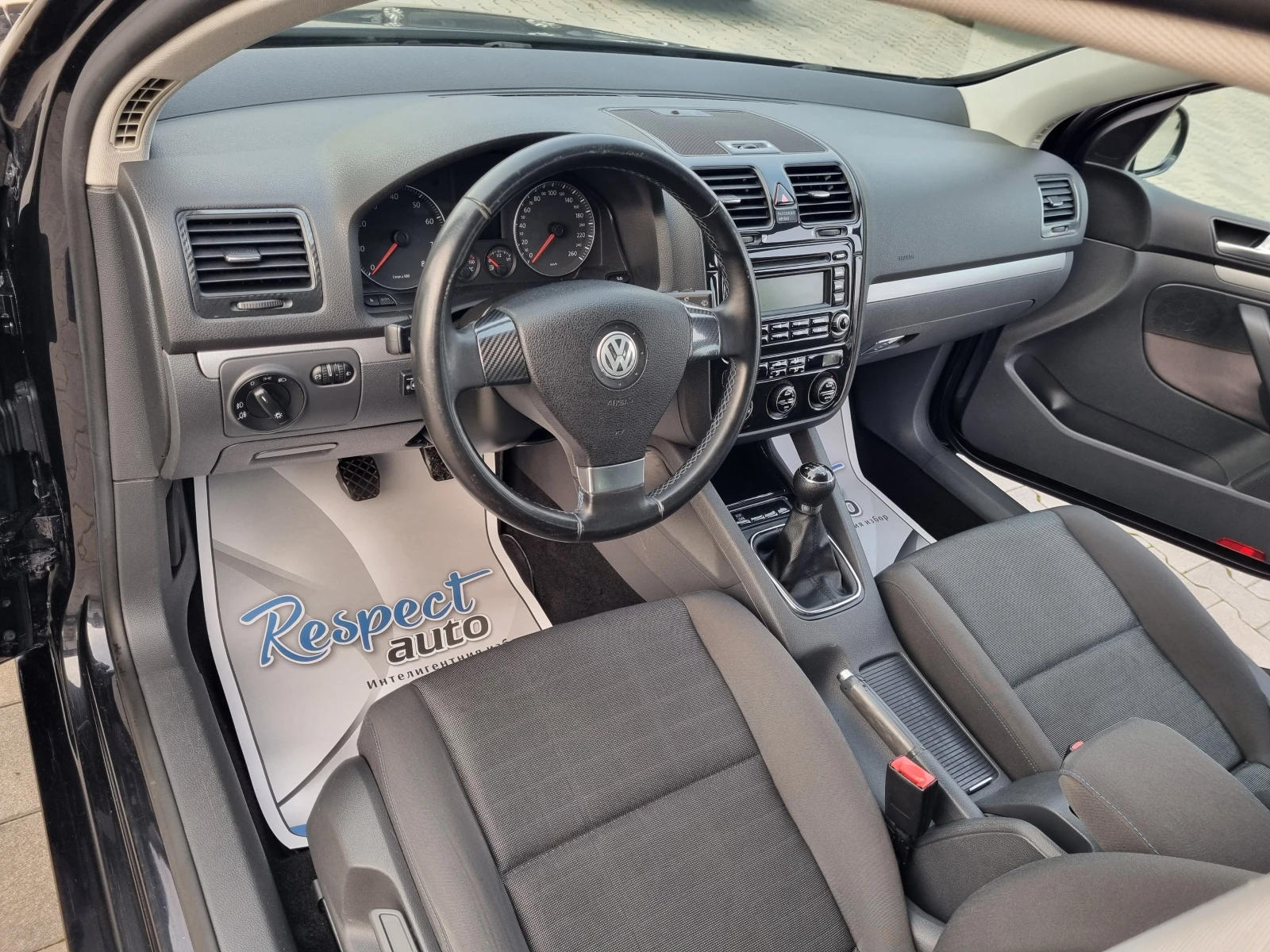 VW Golf 1.6 ГАЗ / ОБСЛУЖЕН - изображение 9