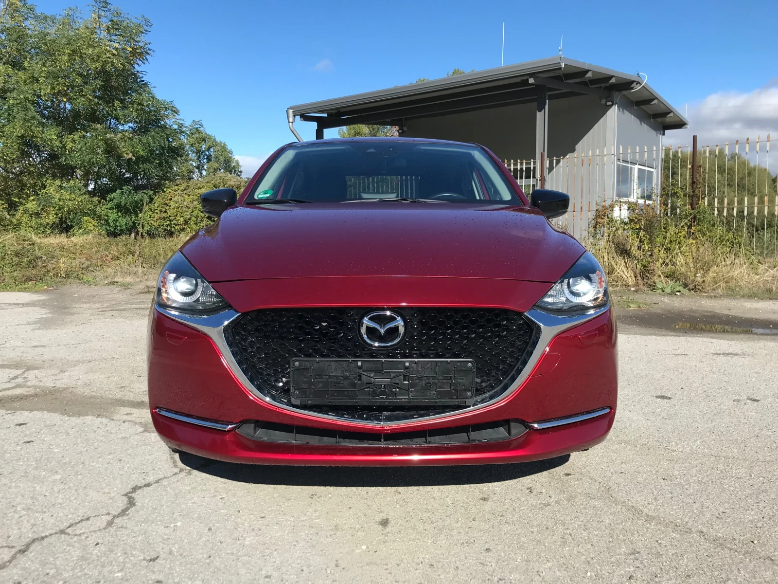 Mazda 2 1.5 HYBRID гаранционна 