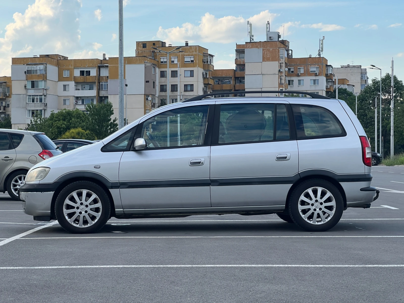 Opel Zafira, снимка 4 - Автомобили и джипове - 54939086