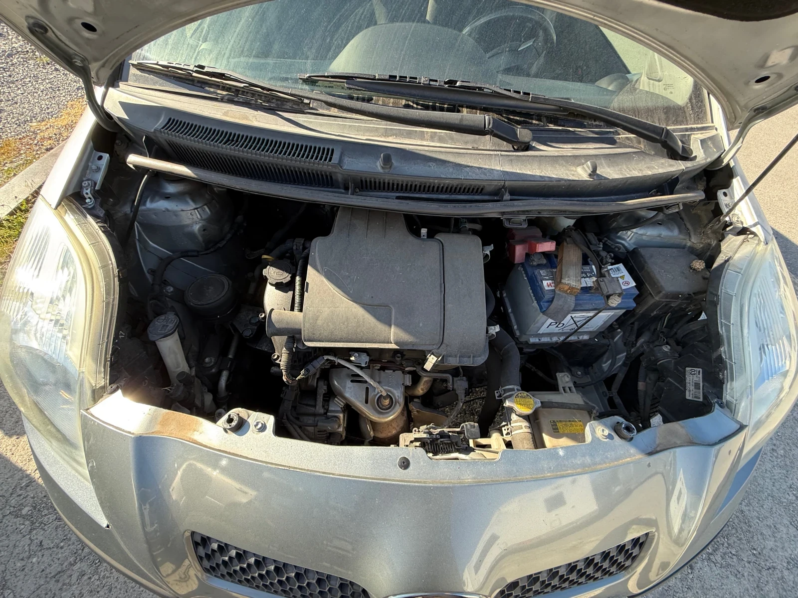 Toyota Yaris 1.0 VVT-i 69кс, снимка 10 - Автомобили и джипове - 55080901