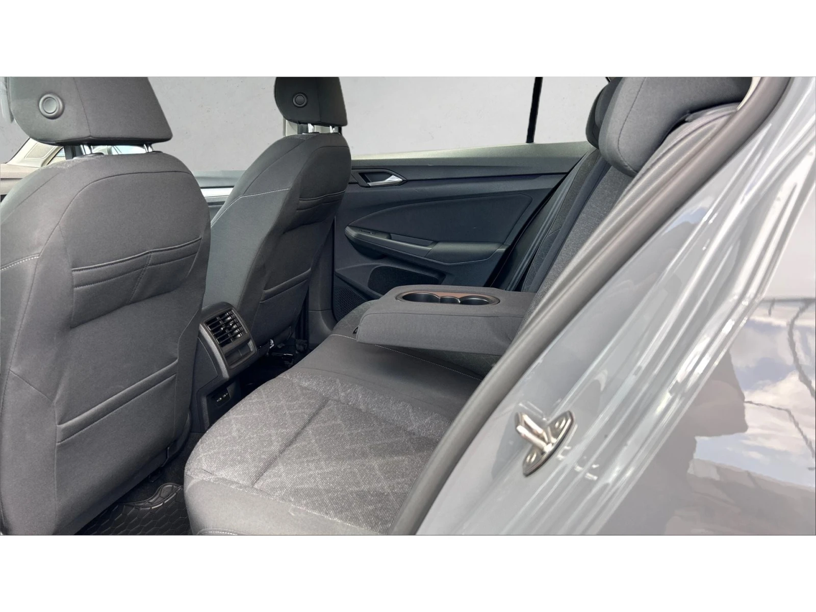 VW Golf 2.0 TDi Life �/�, ������� ������ �� 277   | Mobile.bg � ����������� 12
