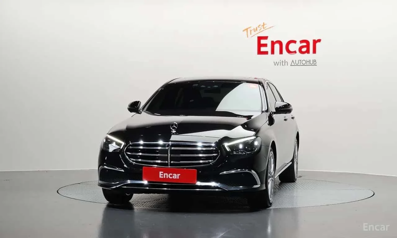 Mercedes-Benz E 220 4MATIC Exclusive | АВТОФИНАНСИРАНЕ, снимка 3 - Автомобили и джипове - 55588830
