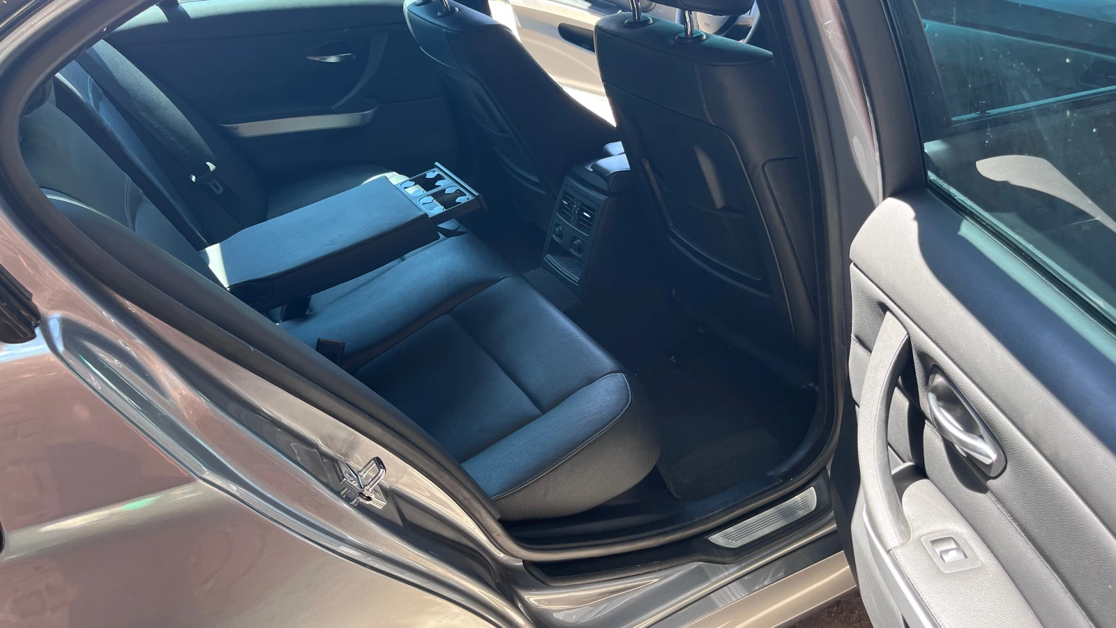 BMW 325 d M Paket Auto lci M57, снимка 12 - Автомобили и джипове - 55616445