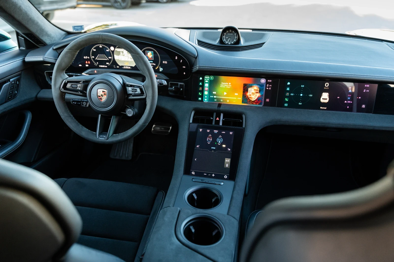 Porsche Taycan GTS / � �������� Porsche Approved �� 4.2028 | Mobile.bg � ����������� 12
