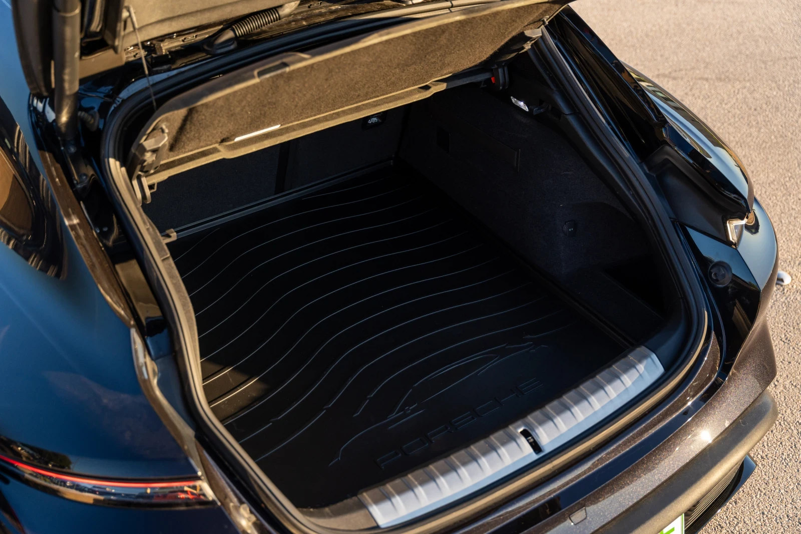 Porsche Taycan GTS / � �������� Porsche Approved �� 4.2028 | Mobile.bg � ����������� 7