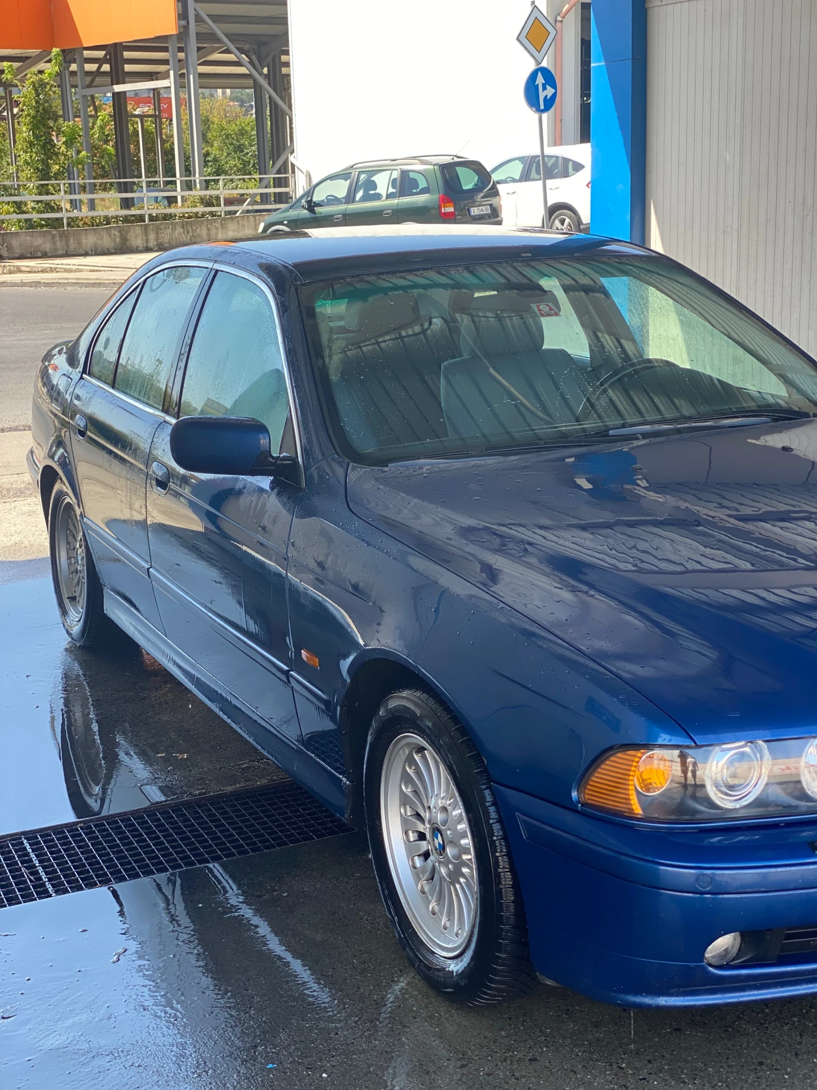 BMW 525 М57, снимка 4 - Автомобили и джипове - 55899039