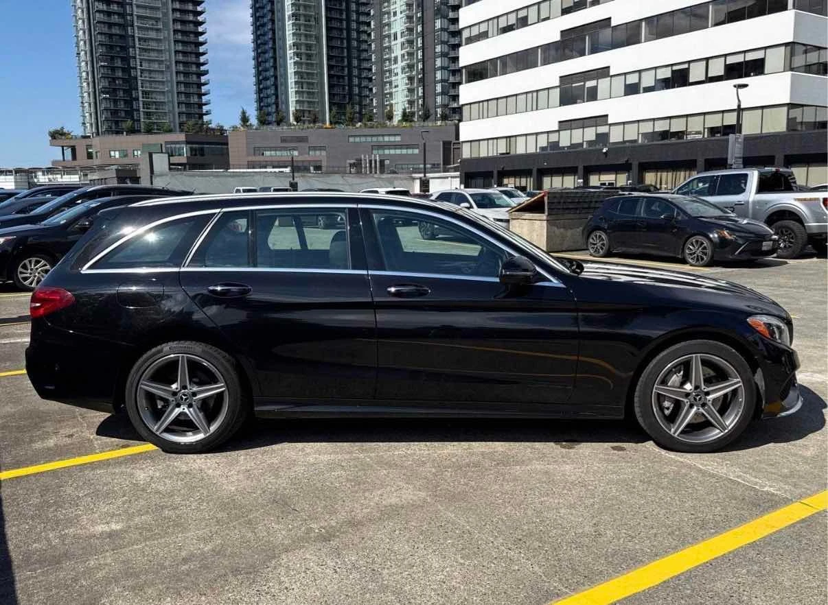 Mercedes-Benz C 300 * АВТОКРЕДИТ * ГЛАВНО ПРЕДСТАВИТЕЛСТВО, снимка 4 - Автомобили и джипове - 55999594