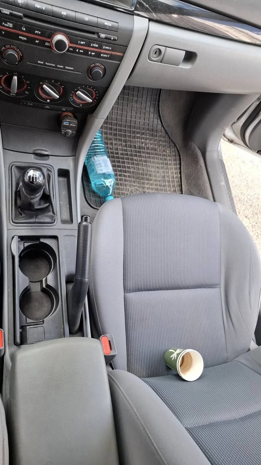 Mazda 3, снимка 13 - Автомобили и джипове - 56231765