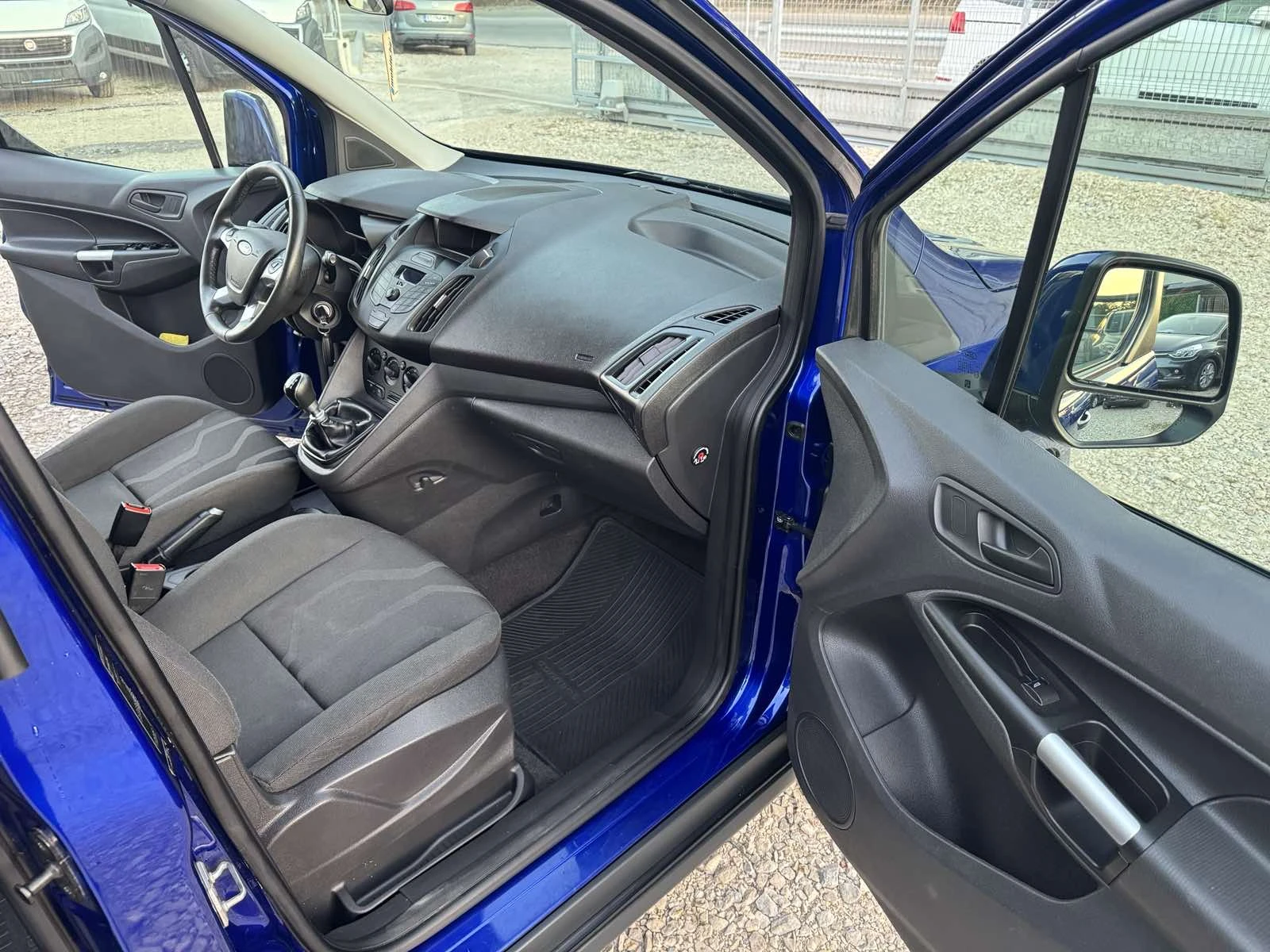 Ford Connect 1.6TDCI* MAXI* 7MESTA* TOP* KLIMATIK | Mobile.bg � ����������� 7