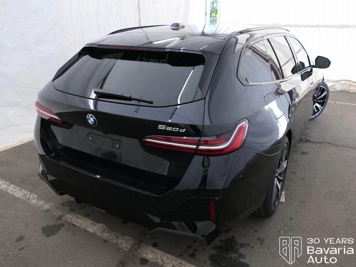 BMW 520 d Touring Steptronic, снимка 3 - Автомобили и джипове - 56598553