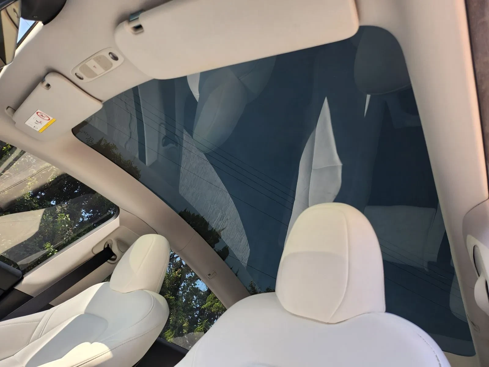 Tesla Model Y RWD | PANO* �������*  | Mobile.bg � ����������� 15