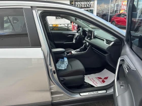 Toyota Rav4 XLE| 2 КЛЮЧА| ЗАДНА КАМЕРА| ПАНОРАМА| KEYLESS| , снимка 11
