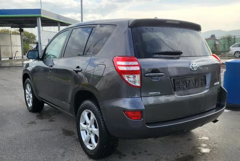 Toyota Rav4 2.2 D-4D 150к.с. 4X4 euro 5, снимка 3 - Автомобили и джипове - 47921035