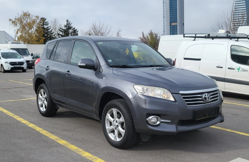 Toyota Rav4 2.2 D-4D 150к.с. 4X4 euro 5, снимка 3 - Автомобили и джипове - 48075651