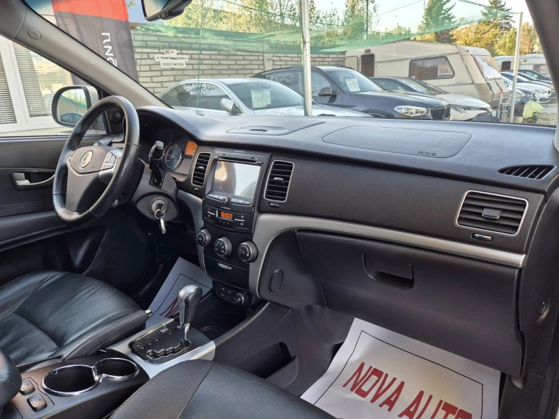 SsangYong Korando 2.0D-4x4-АВТОМАТИК, снимка 13 - Автомобили и джипове - 47686017