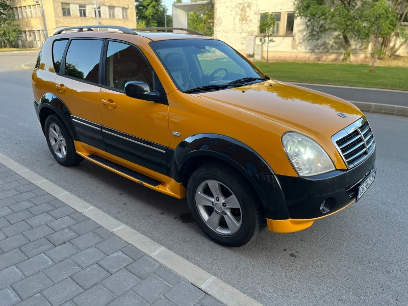 SsangYong Rexton 2.7 XDI 180кс Limited, снимка 2 - Автомобили и джипове - 47956844