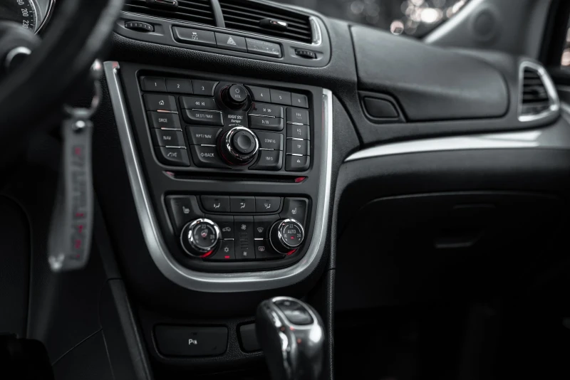 Opel Mokka, снимка 10 - Автомобили и джипове - 52243584