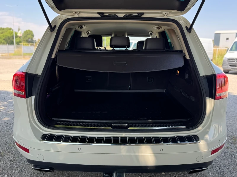 VW Touareg 3.0TDI 240к.с , снимка 16 - Автомобили и джипове - 51246255