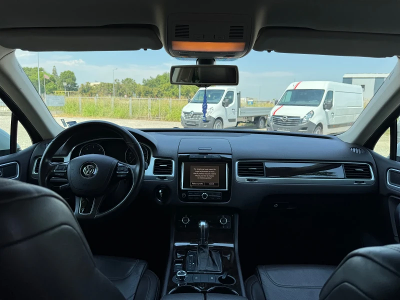 VW Touareg 3.0TDI 240к.с , снимка 12 - Автомобили и джипове - 51246255