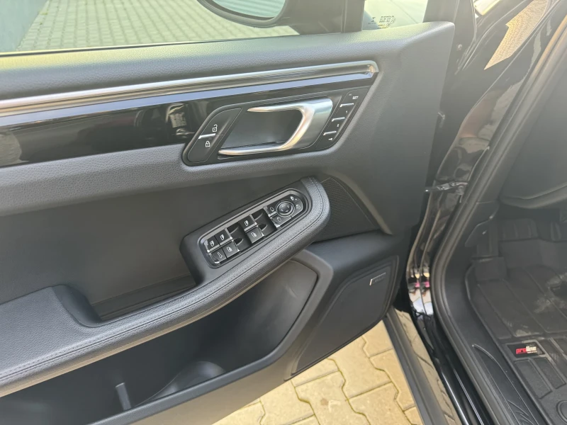 Porsche Macan 49500km, снимка 14 - Автомобили и джипове - 52395876