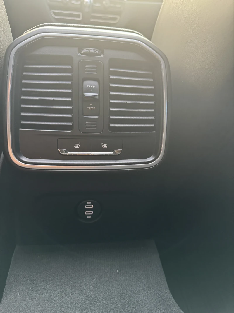 Porsche Macan 49500km, снимка 6 - Автомобили и джипове - 52395876