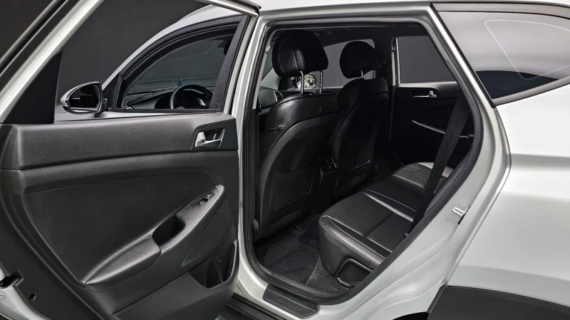 Hyundai Tucson 2.0 2WD MODERN autogeorge.com, снимка 12 - Автомобили и джипове - 51903644