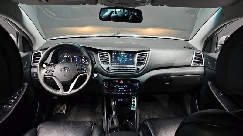 Hyundai Tucson 2.0 2WD MODERN autogeorge.com, снимка 7 - Автомобили и джипове - 51903644