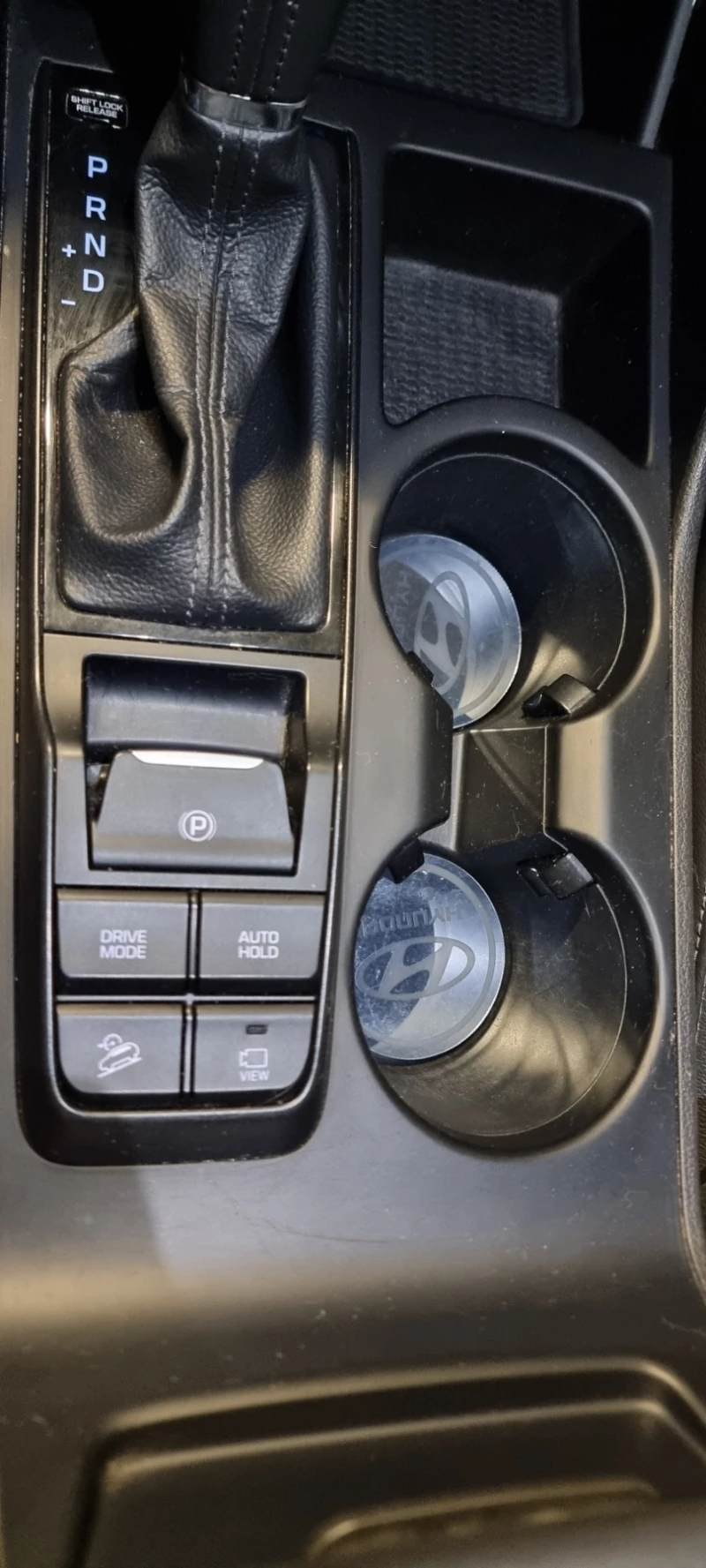 Hyundai Tucson 2.4 GDI, снимка 8 - Автомобили и джипове - 53487477