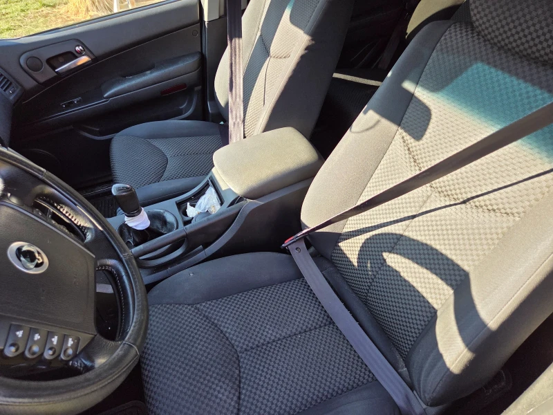 SsangYong Kyron, снимка 7 - Автомобили и джипове - 53497361