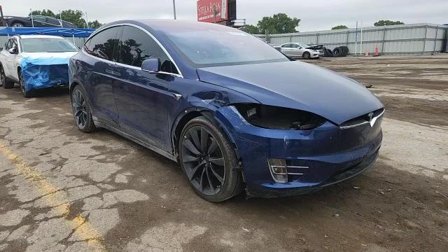 Tesla Model X 75D AWD, снимка 13 - Автомобили и джипове - 56332276