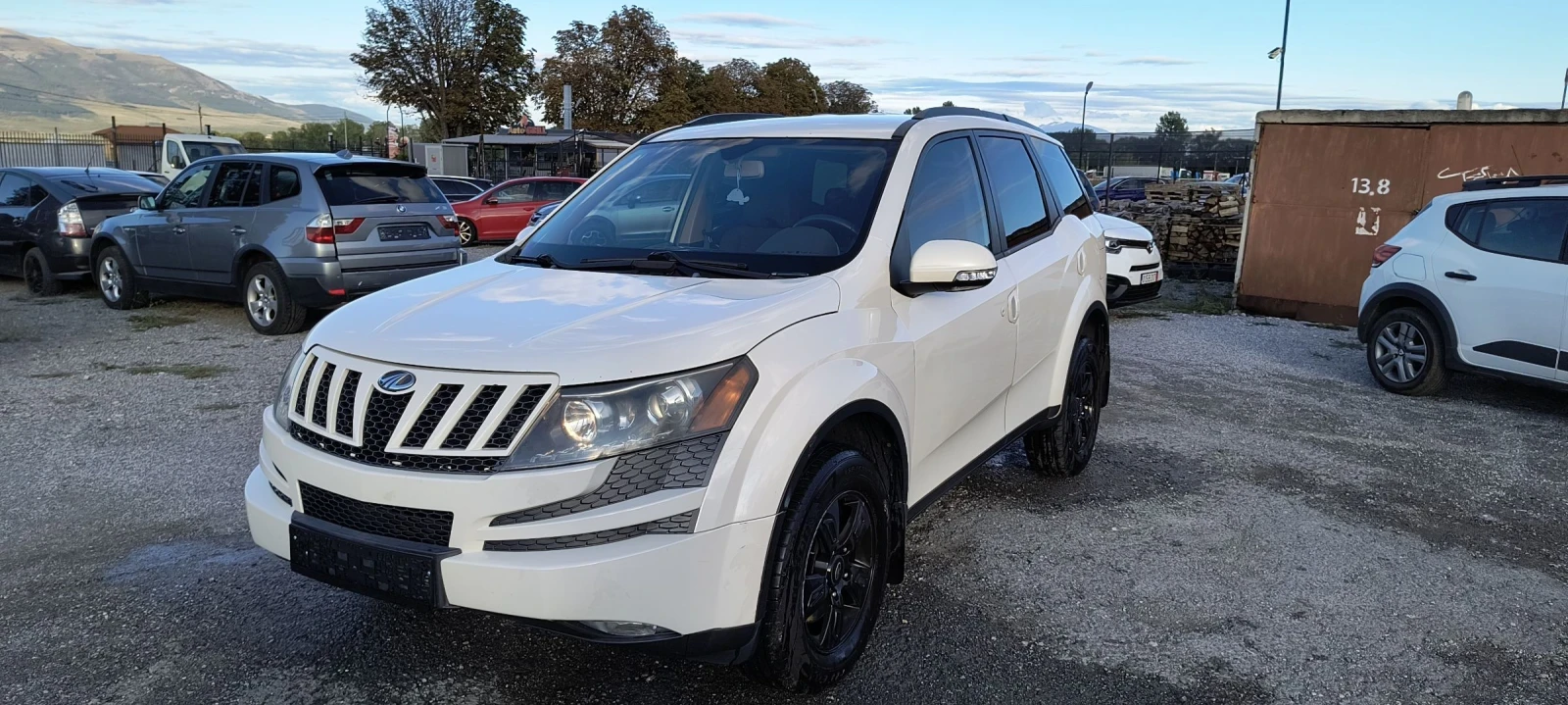 Mahindra XUV 500 2.2. 7 места - изображение 2