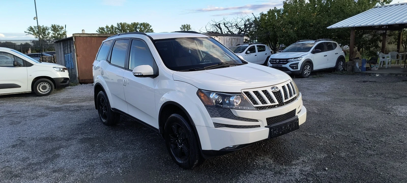 Mahindra XUV 500 2.2. 7  | Mobile.bg   1