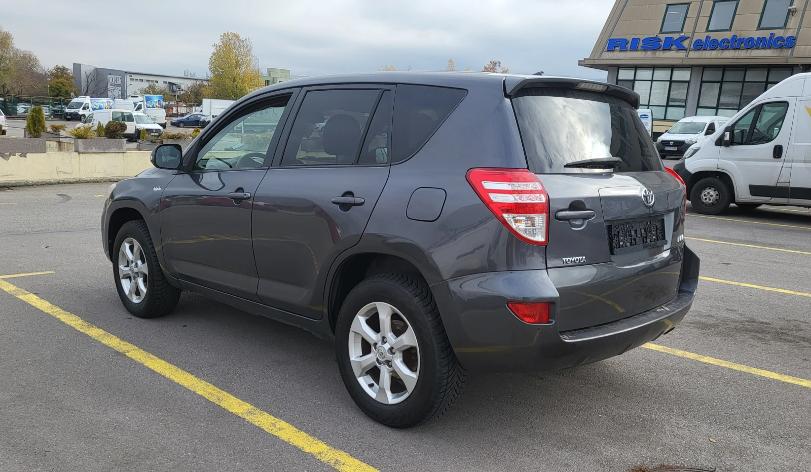 Toyota Rav4 2.2 D-4D 150к.с. 4X4 euro 5 - изображение 2