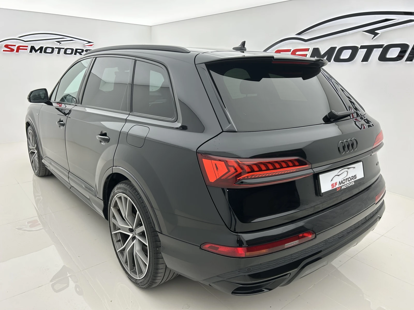 Audi Q7 55 TFSI* MATRIX* QUATRO* HEAD UP* PANO - изображение 4