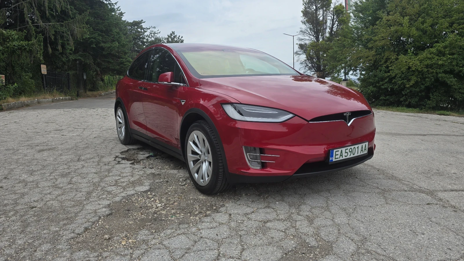 Tesla Model X 90D - изображение 2