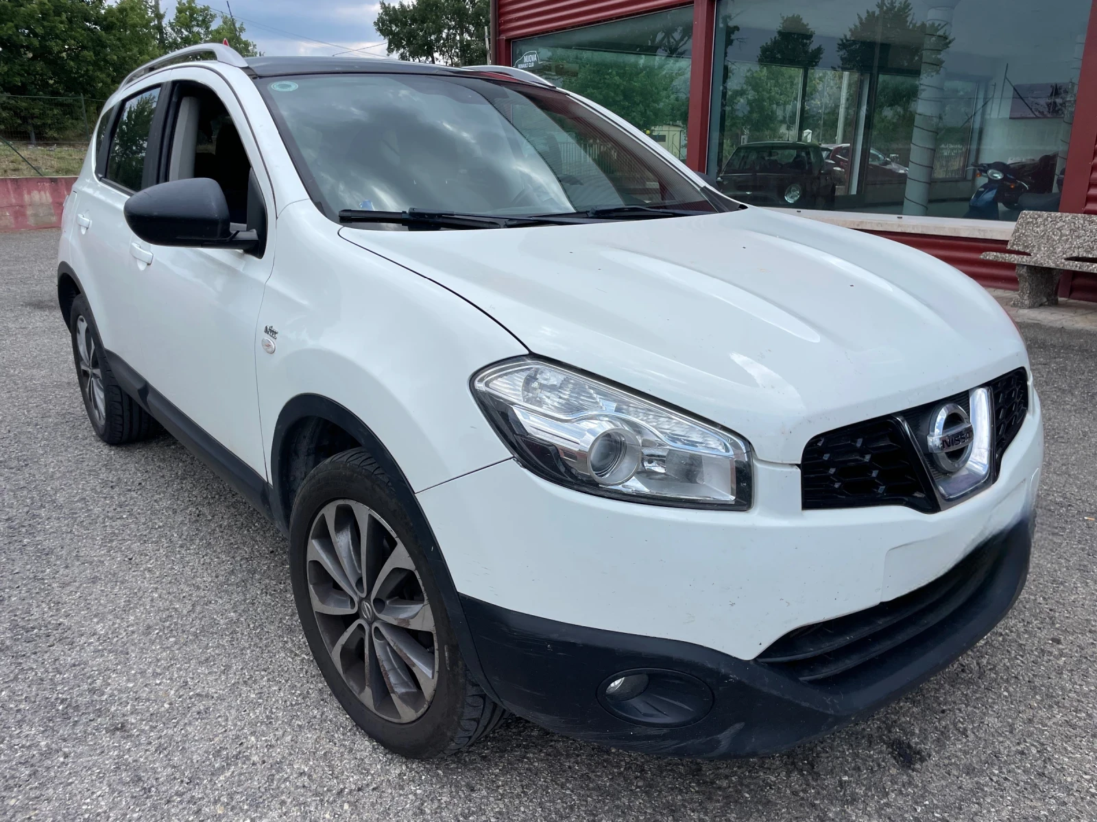 Nissan Qashqai 2.0 dCi DPF Tekna (110 kw) РЕАЛЕН ПРОБЕГ  - изображение 3