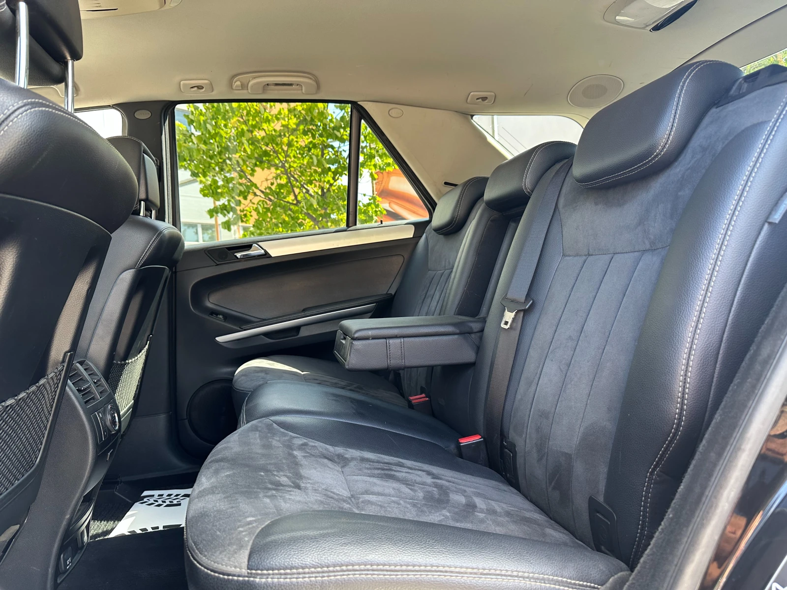 Mercedes-Benz ML 500 5.0i 306 к.с. - изображение 9