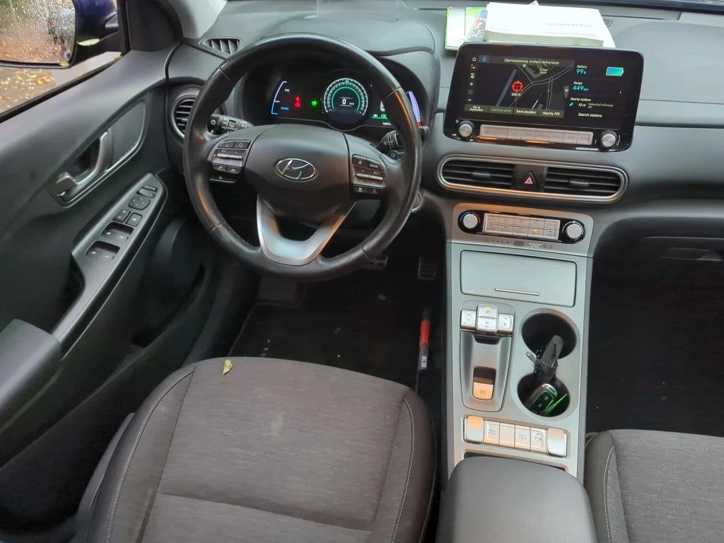 Hyundai Kona 64KWh/BLUELINK/HEADUP/FULL ASISTANCE - изображение 7