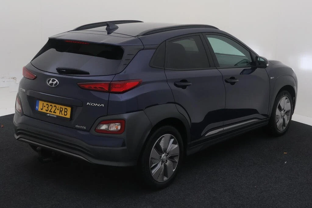 Hyundai Kona 64KWh/BLUELINK/HEADUP/FULL ASISTANCE - изображение 4
