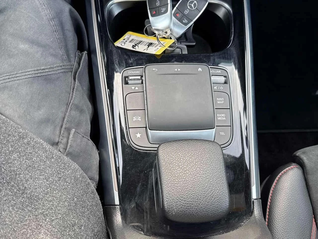 Mercedes-Benz GLB * 250 * CARFAX * БЕЗ ПЪРВОНАЧАЛНА ВНОСКА, снимка 14 - Автомобили и джипове - 53885273