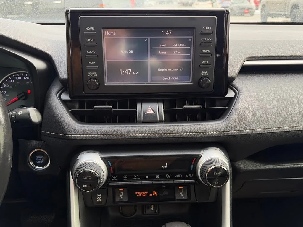 Toyota Rav4 XLE * АвтоКредит* (ЦЕНА ДО БГ), снимка 13 - Автомобили и джипове - 54085342