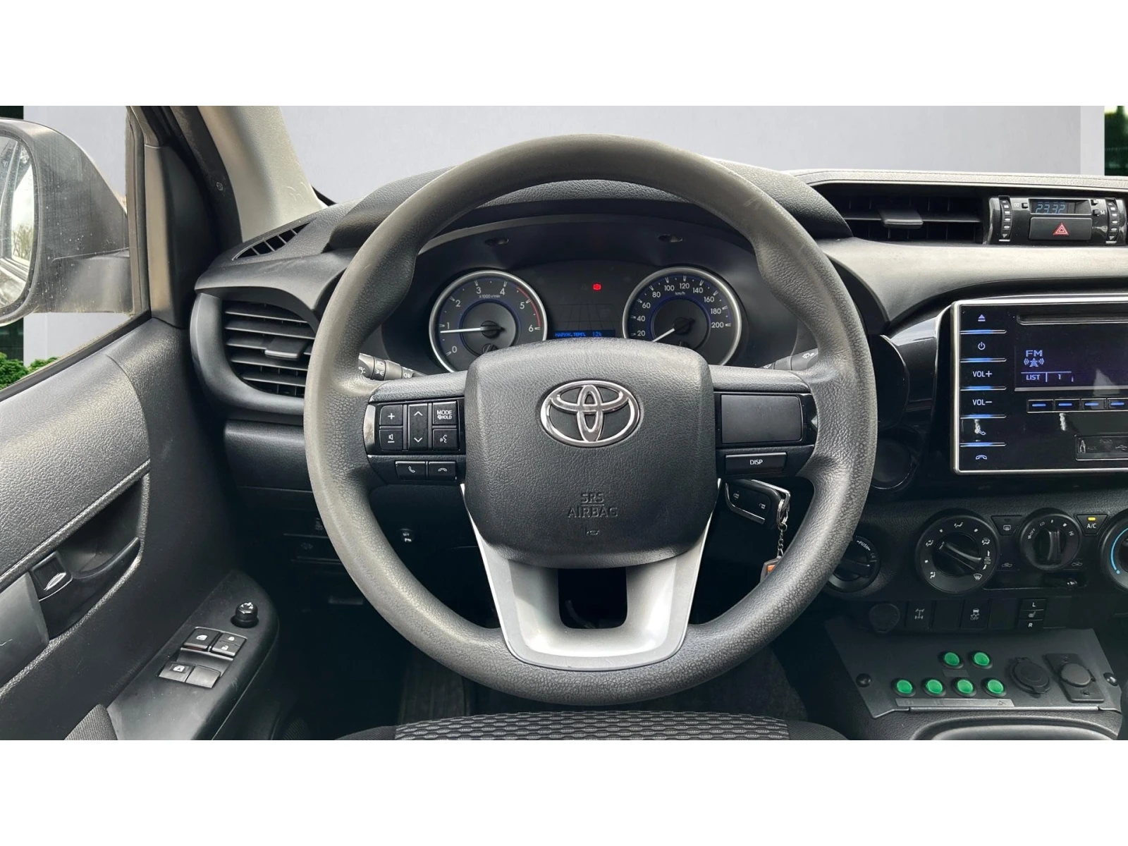 Toyota Hilux ������� ������ �� 340   | Mobile.bg � ����������� 9
