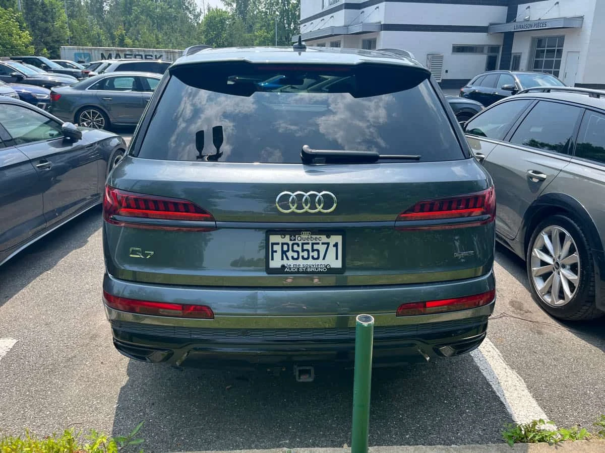 Audi Q7 * Progressiv * ОБДУХВАНЕ * 360 * PANO * CARFAX, снимка 4 - Автомобили и джипове - 54393633