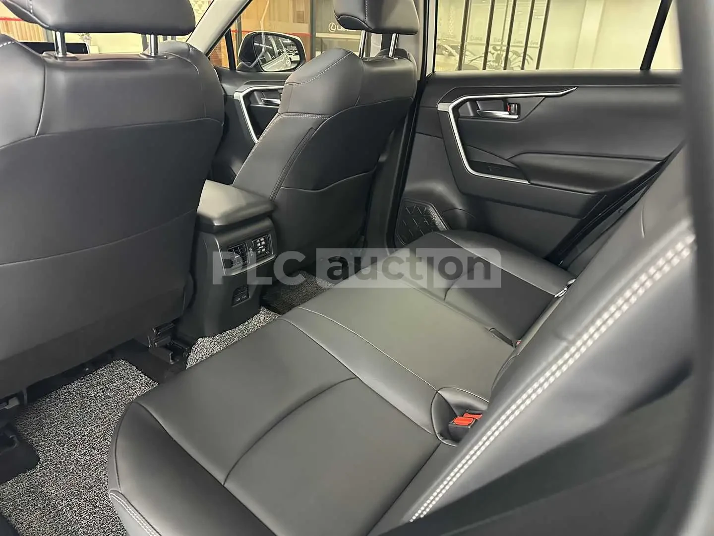 Toyota Rav4 Hybrid| КАМЕРА| ПОДГРЕВ| ВКЛ.ТЕХНОТЕСТ, снимка 9 - Автомобили и джипове - 54941375