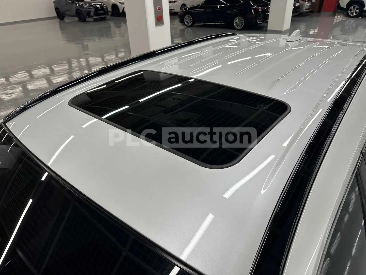 Toyota Rav4 Hybrid| КАМЕРА| ПОДГРЕВ| ВКЛ.ТЕХНОТЕСТ, снимка 13 - Автомобили и джипове - 54941375