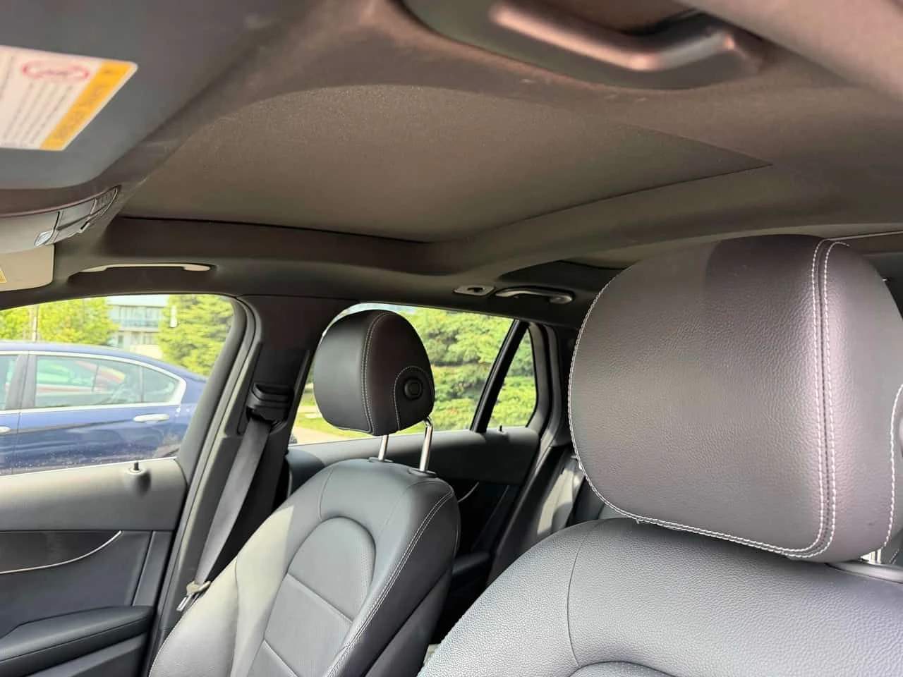 Mercedes-Benz GLC 350 | 350e | CARFAX | БЕЗ ПЪРВОНАЧАЛНА ВНОСКА, снимка 10 - Автомобили и джипове - 55106110