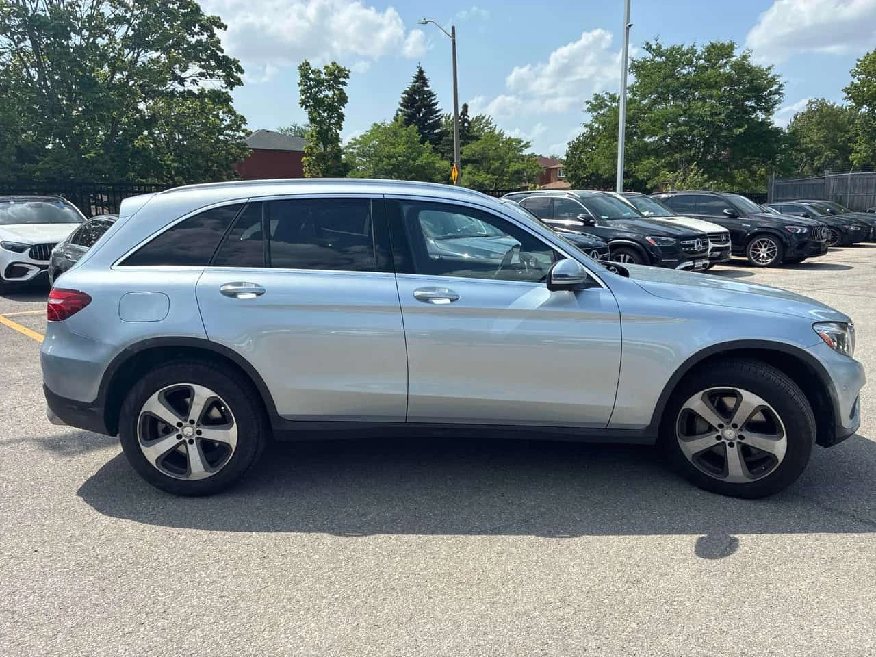 Mercedes-Benz GLC 300 4MATIC/360/ПАНОРАМА/ПОДГРЕВИ/OT MERCEDES, снимка 4 - Автомобили и джипове - 55160782