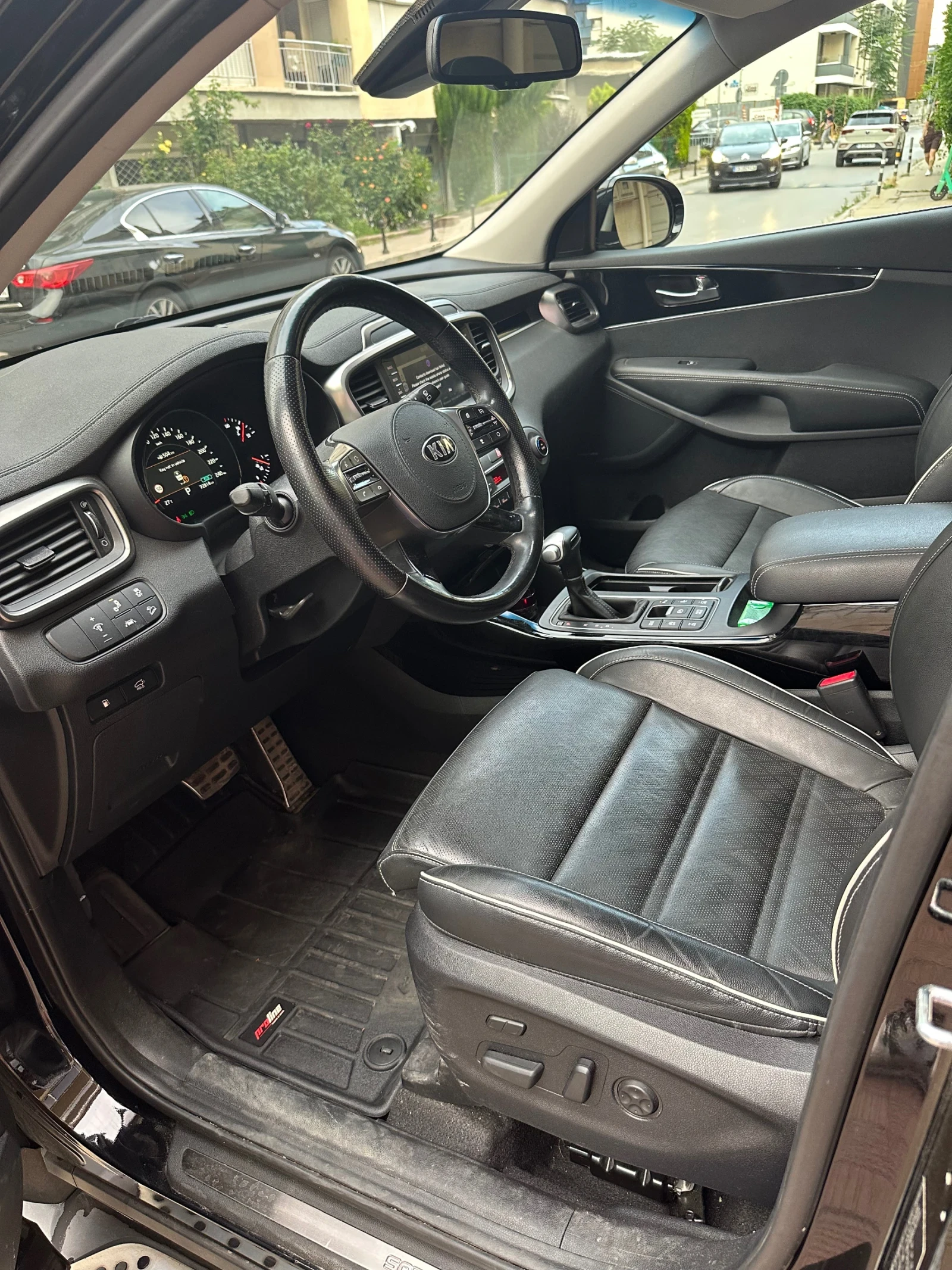 Kia Sorento 2.2CRDI 4WD Aut. GT Line, снимка 6 - Автомобили и джипове - 55318438